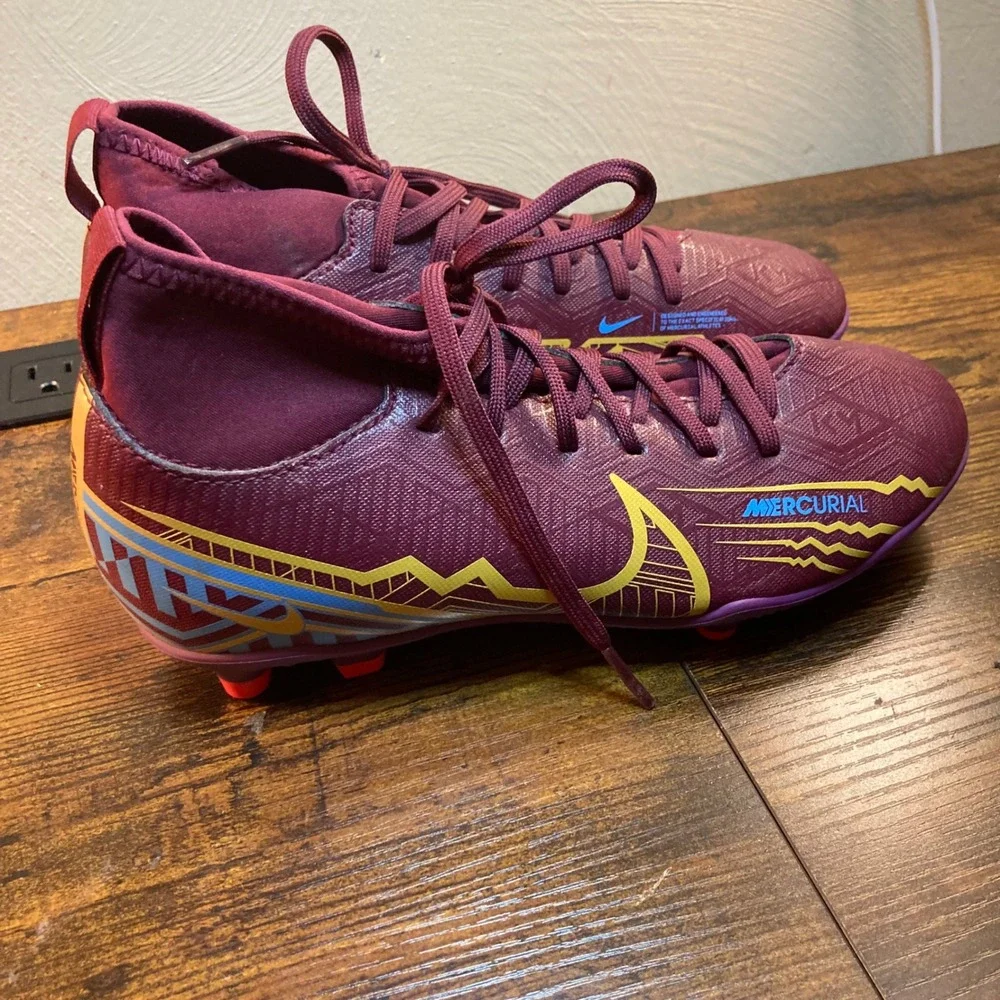 Nike Youth 4Y Mercurial Superfly 8 Academy MG Soccer Cleats Burgundy DO9789-694